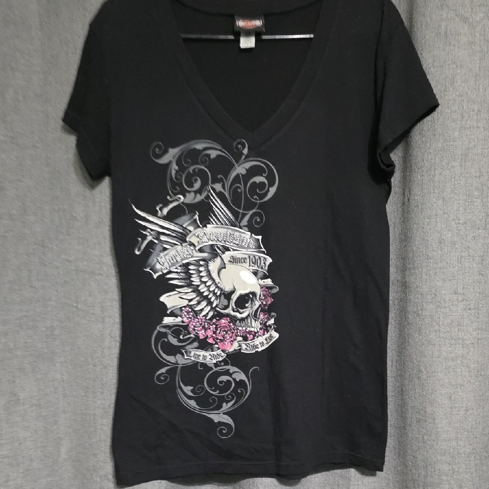Harley-Davidson Black V-Neck Skull & Wings Graphic Tee